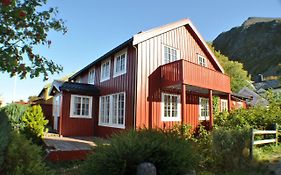 5-Bedroom House In Lofoten